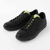 中野四葉モデルのシューズ。