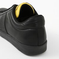 中野一花モデルのシューズ。