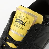 中野一花モデルのシューズ。