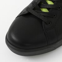 中野四葉モデルのシューズ。