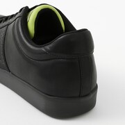 中野四葉モデルのシューズ。