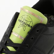 中野四葉モデルのシューズ。