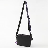 中野二乃モデルのバッグ。