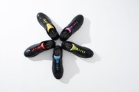 TVアニメ「五等分の花嫁」のシューズ。