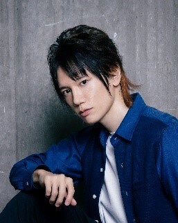 赤血球役のKENN。