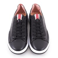 友枝中学校モデルのシューズ。