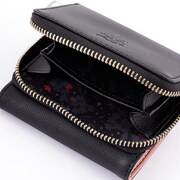 友枝中学校モデルの財布。