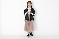 木之本桜モデルのアウターの着用イメージ。