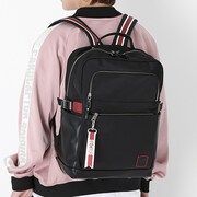 友枝中学校モデルのバッグの使用イメージ。