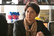 TVドラマ「おカネの切れ目が恋のはじまり」に出演する梶裕貴。