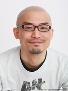 フィルバ－ト＝グロ－ス役のうじすけ。