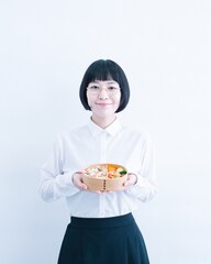 ドラマ「ハルとアオのお弁当箱」ハル役は吉谷彩子、蒼役は井之脇海