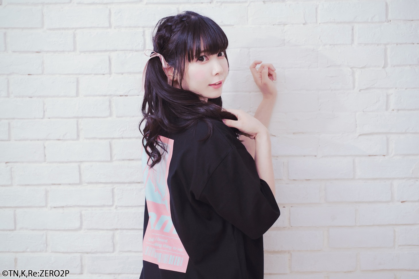 ラムのTシャツの着用イメージ。