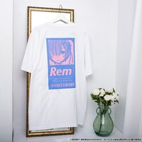 レムのTシャツの背面。