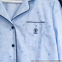 レムのルームウェアの胸元。