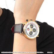 「ディズニー ツイステッドワンダーランド INDEPENDENTデザインウォッチ / ハーツラビュル」使用イメージ