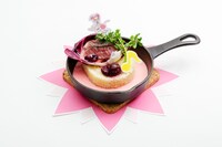 「どれみのチーズステーキドリア 〜チェリーのソース〜」