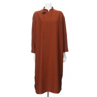 中国モデルのワンピース。