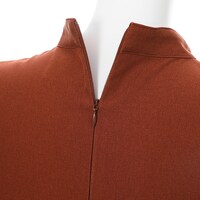 中国モデルのワンピース。