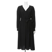 日本モデルのワンピース。