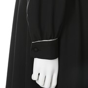 日本モデルのワンピース。