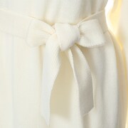 ロシアモデルのワンピース。