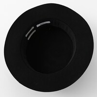 日本モデルの帽子。