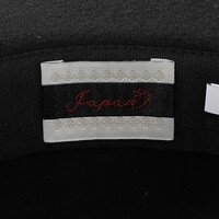 日本モデルの帽子。