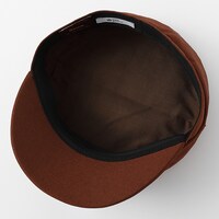 中国モデルの帽子。