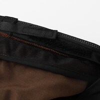 中国モデルの帽子。