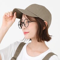 アメリカモデルの帽子の着用イメージ。