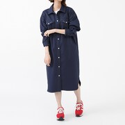 ドイツモデルのワンピースの着用イメージ。