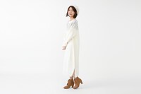 ロシアモデルのワンピースの着用イメージ。