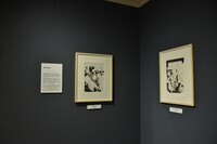 「中村明日美子20年展」の様子。