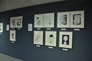 「中村明日美子20年展」の様子。