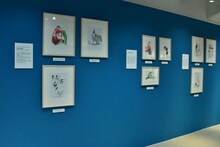 「中村明日美子20年展」の様子。