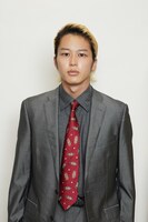 片岡久迪演じる岡野純。