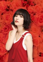 浅川梨奈扮する片山みずき。