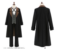 中原中也のコート。写真のシャツ、ベスト、ズボン、クロスタイはセット内容に含まれていないため注意しよう。