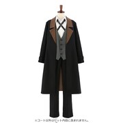 中原中也のコート。写真のシャツ、ベスト、ズボン、クロスタイはセット内容に含まれていないため注意しよう。