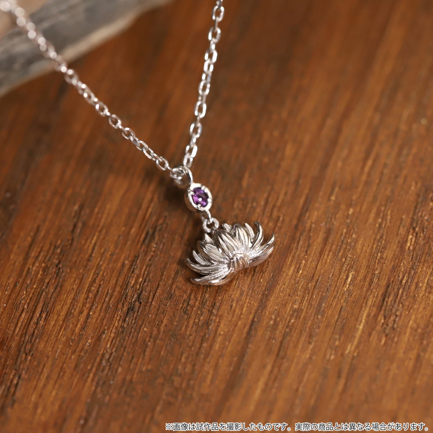 「蓮の花ネックレス」