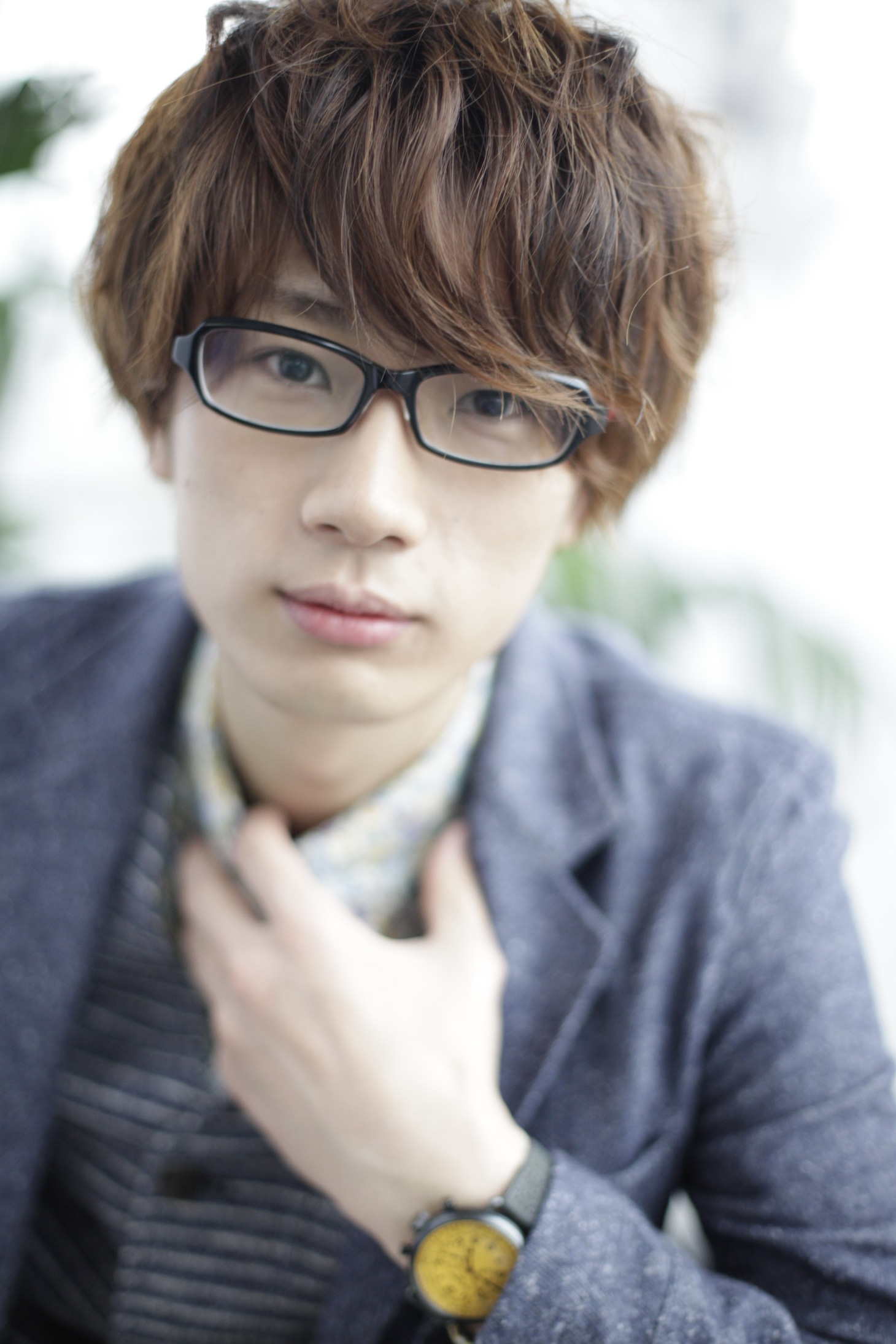 火野恭司役の江口拓也。