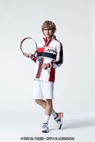 泰江和明扮する入江奏多。