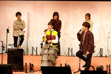 上段左から河西健吾、大地葉、上田麗奈、下段左から釘宮理恵、内田雄馬。