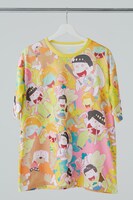 「おそ松さん 巣ごもりTシャツ」より十四松モデル。