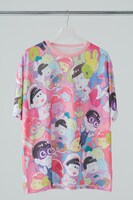 「おそ松さん 巣ごもりTシャツ」よりトド松モデル。