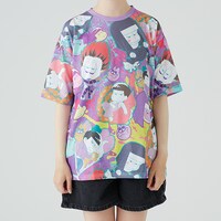 「おそ松さん 巣ごもりTシャツ」より一松モデル。