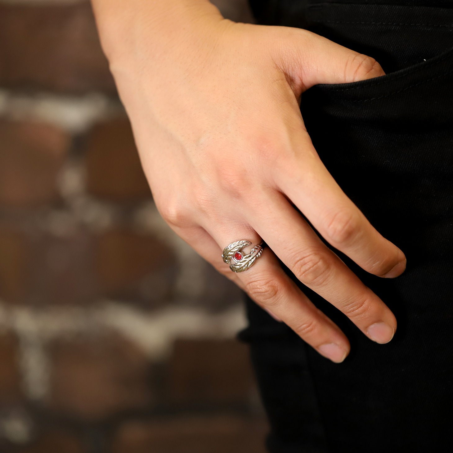 「ネックレス ホークス」