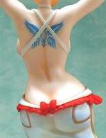 フィギュアの背中にある星紋。