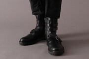 ブーツの着用イメージ。